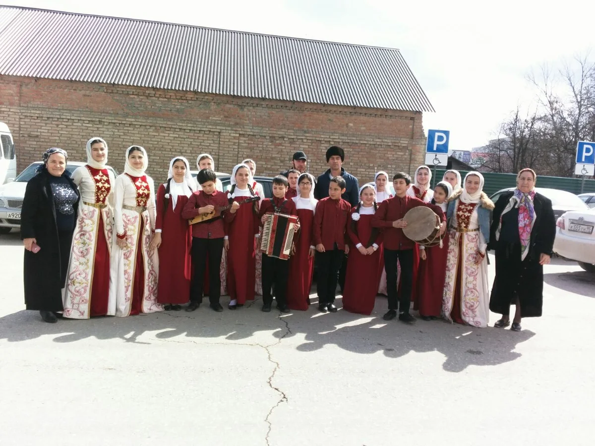 Погода в виноградном чеченская республика. Село Брагуны Чеченская Республика. Кумыкский культурный центр Брагуны. Село Брагуны Гудермесский район. Кумыкский культурный центр Чеченской Республики.