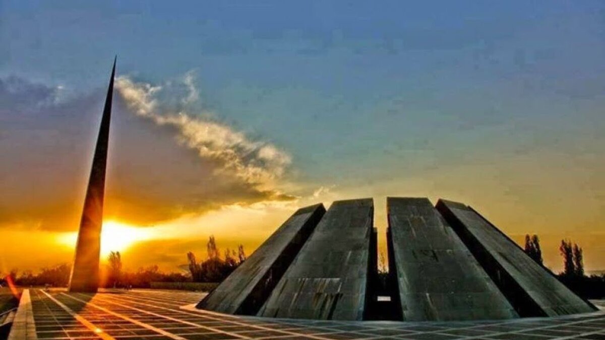 Мемориал жертвам