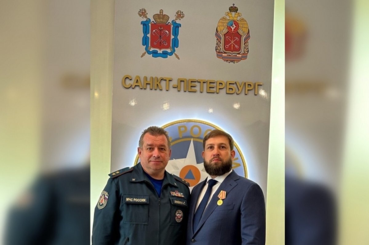    Медаль «90 лет Гражданской обороне» вручили зампредседателю комтранса