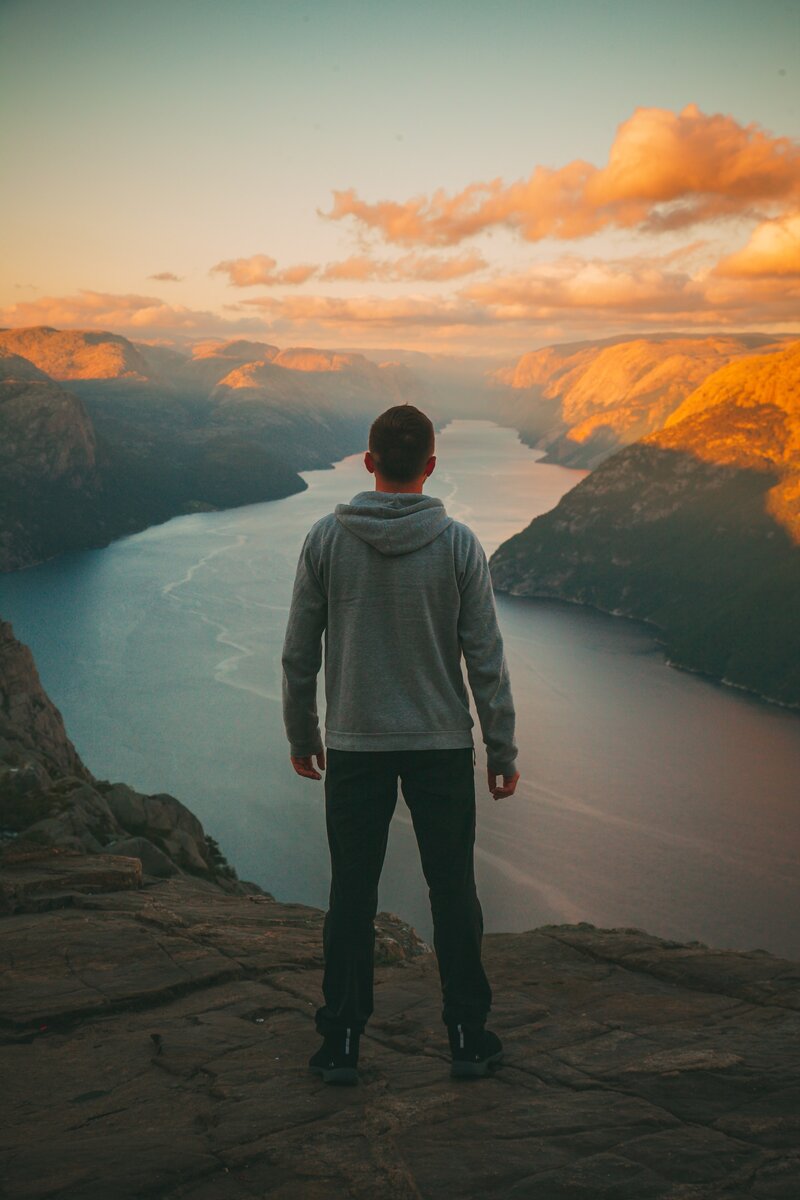 Фьорд. unsplash.com