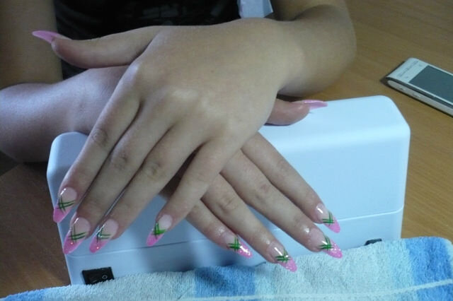 Это первая девочка