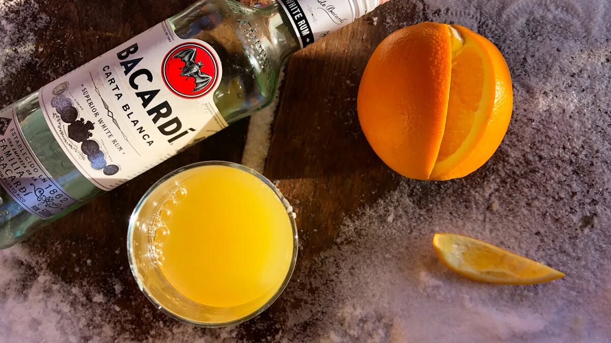 Ром с апельсиновым соком