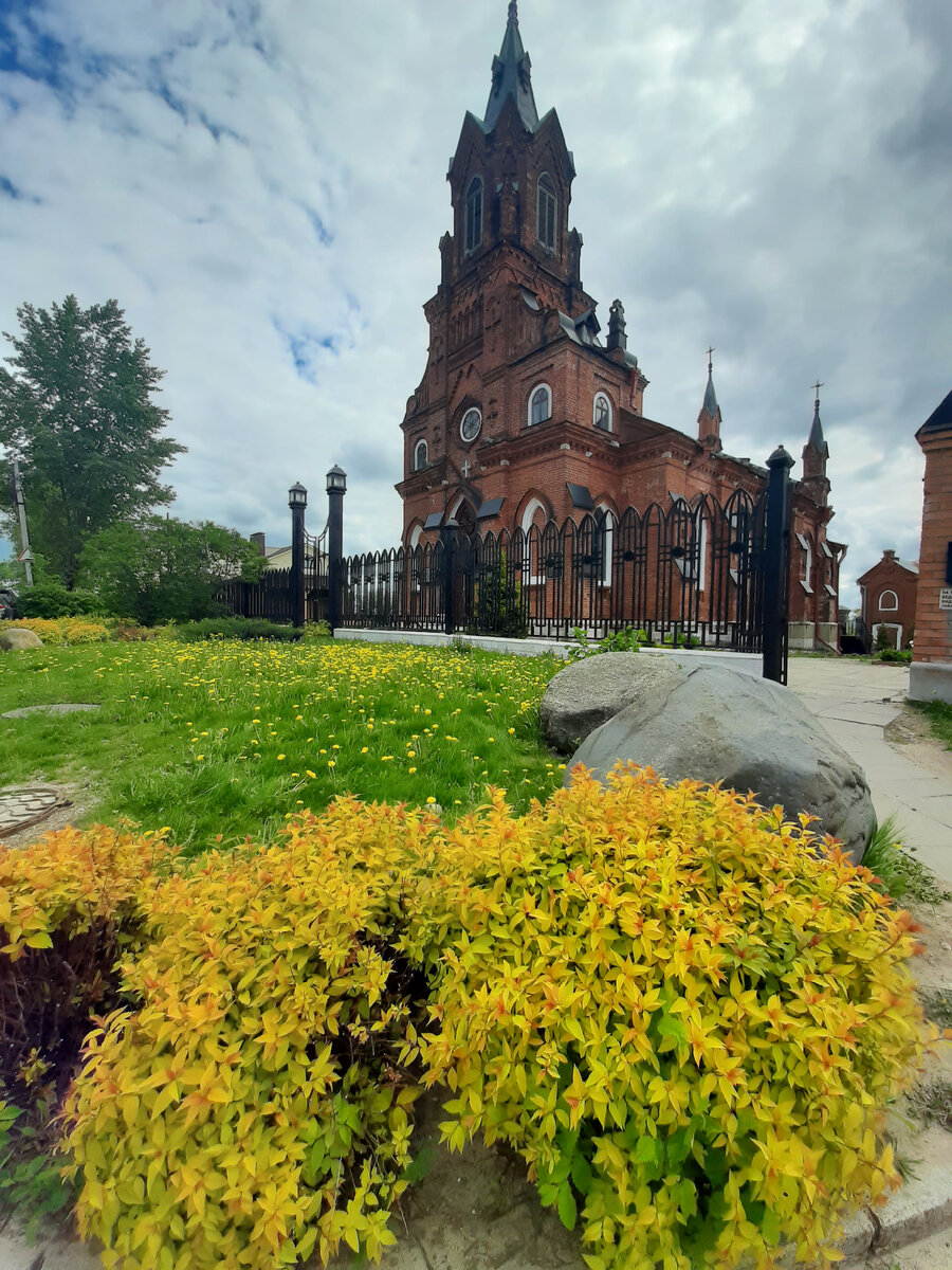 Католический храм