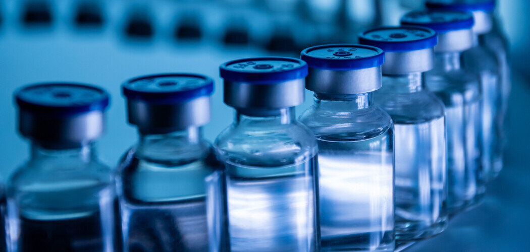 Около 84 млн человек (по максимальной оценке — 113 млн) заразились ВИЧ с начала эпидемии, и каждый второй умер