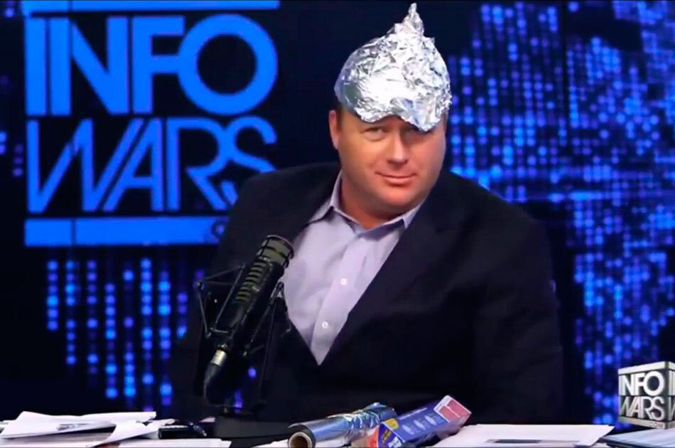 Комментарий американского телеведущего Алекса Джонса ракетных ударов по Сирии говорит о том, что в США далеко не все верят официальной версии Белого дома.