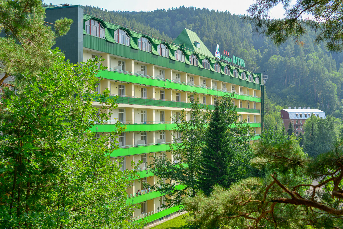 Санаторий катунь белокуриха акции. Санаторий катунь. Белокуриха санаторий катунь внутри. Белокуриха сибирь катунь. Катунь белокуриха бассейн.