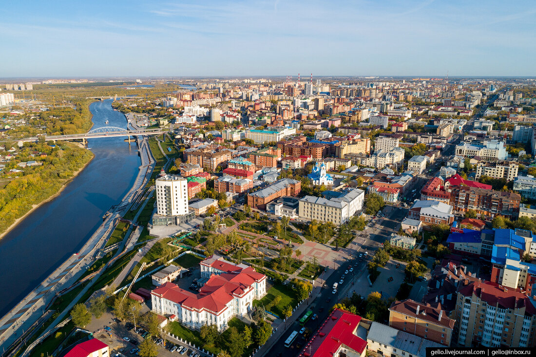 Города сибири время. Тюмень столица Тюменской области. Тюмень центр города. Тюмень столица Сибири. Тюмень с высоты птичьего полета.