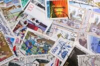               Вопрос-ответ                           Шоколадные, круглые и бракованные: 10 фактов из истории почтовой марки                  