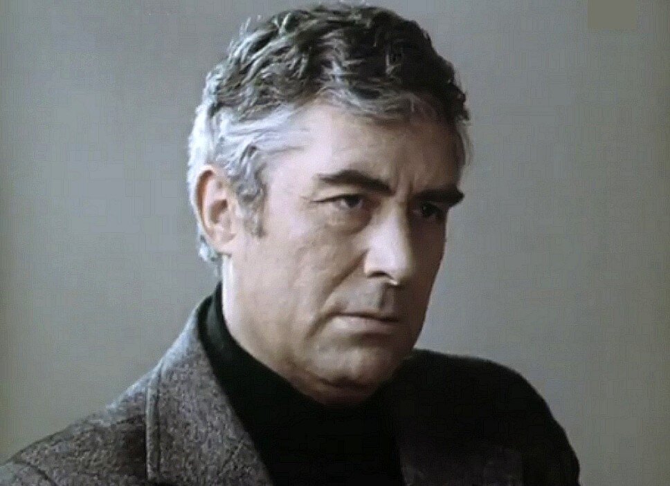 Кадр из фильма «Выгодный контракт», 1979 г.