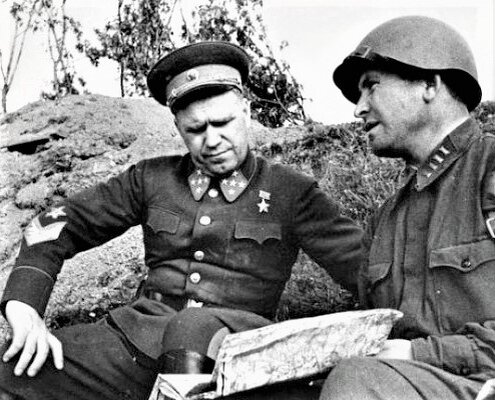 Жуков на фронте в начале войны, фото из открытых источников