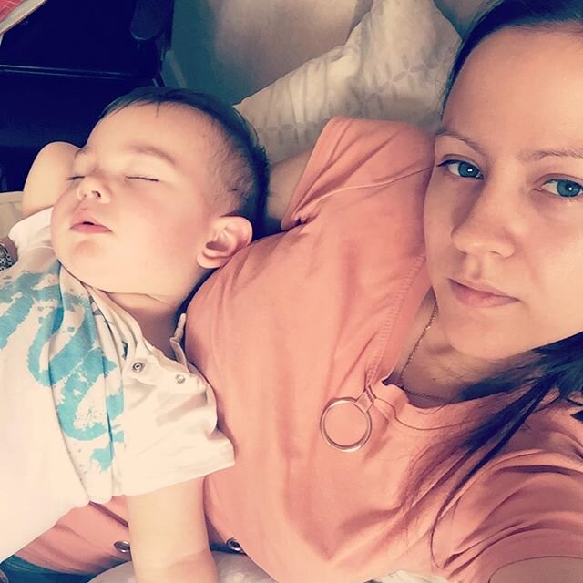 Мама в декрете. Сын спит на мне. Радости декрета