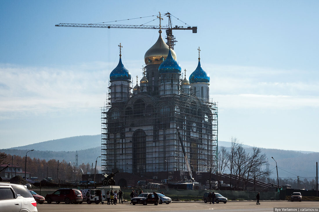 Церковь на высокой горе