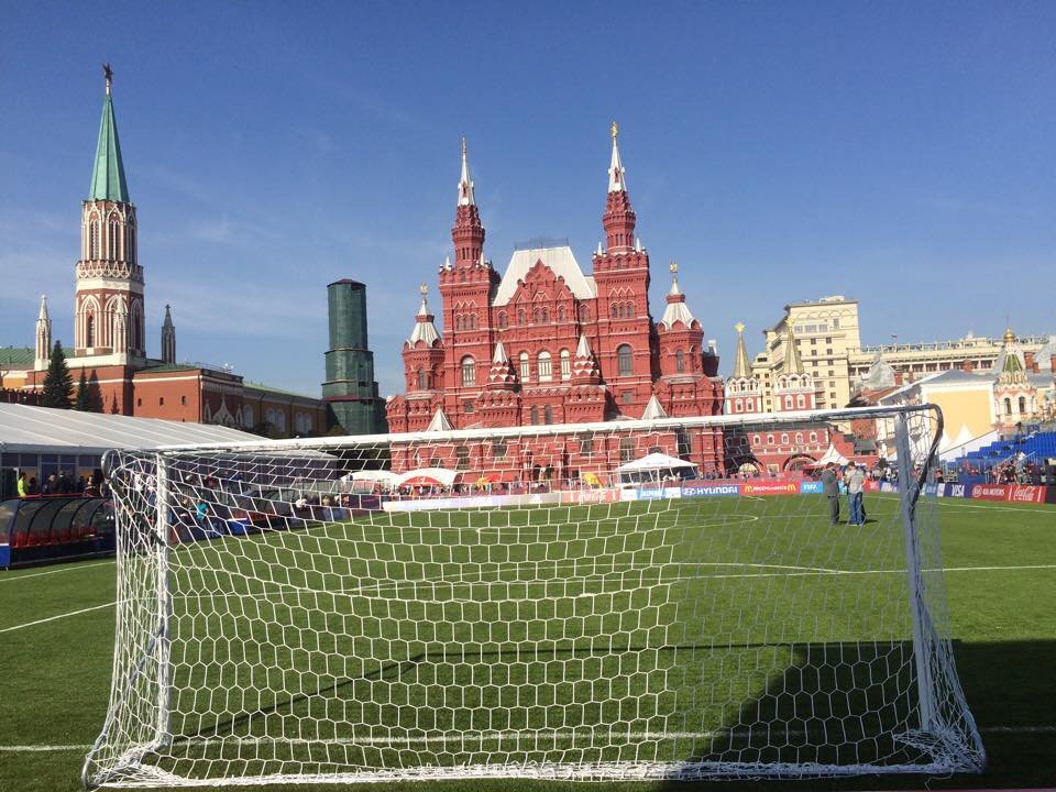 Москва. Футбол...