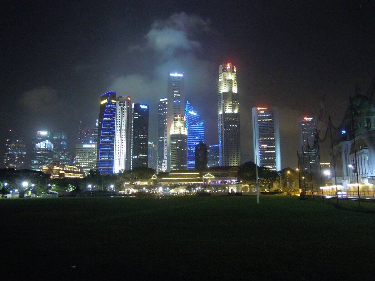 Народные гуляния на Новый Год в Сингапуре- листать вправо