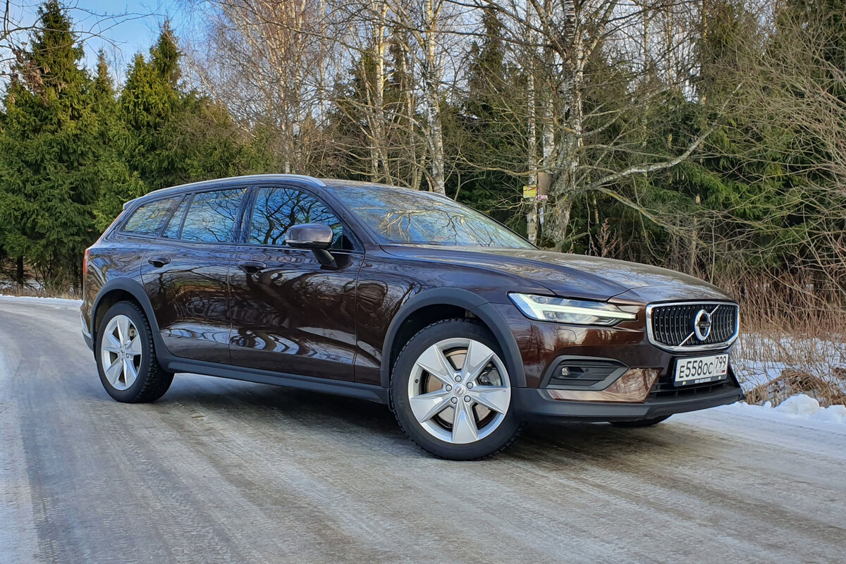 Вольво в60 кросс кантри. Вольво универсал v60 Cross Country. Вольво v60 Cross Country 2021. Вольво v60 Cross Country 2020.