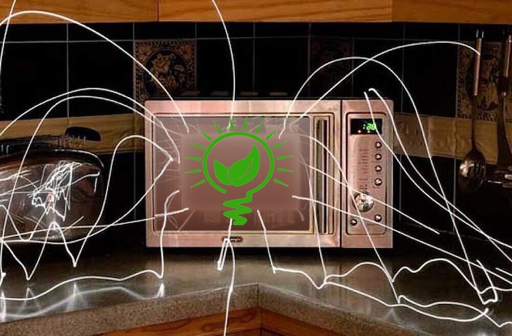 Рисунок 2. Генерирует ли работающее микроволновка мощное внешнее излучение?