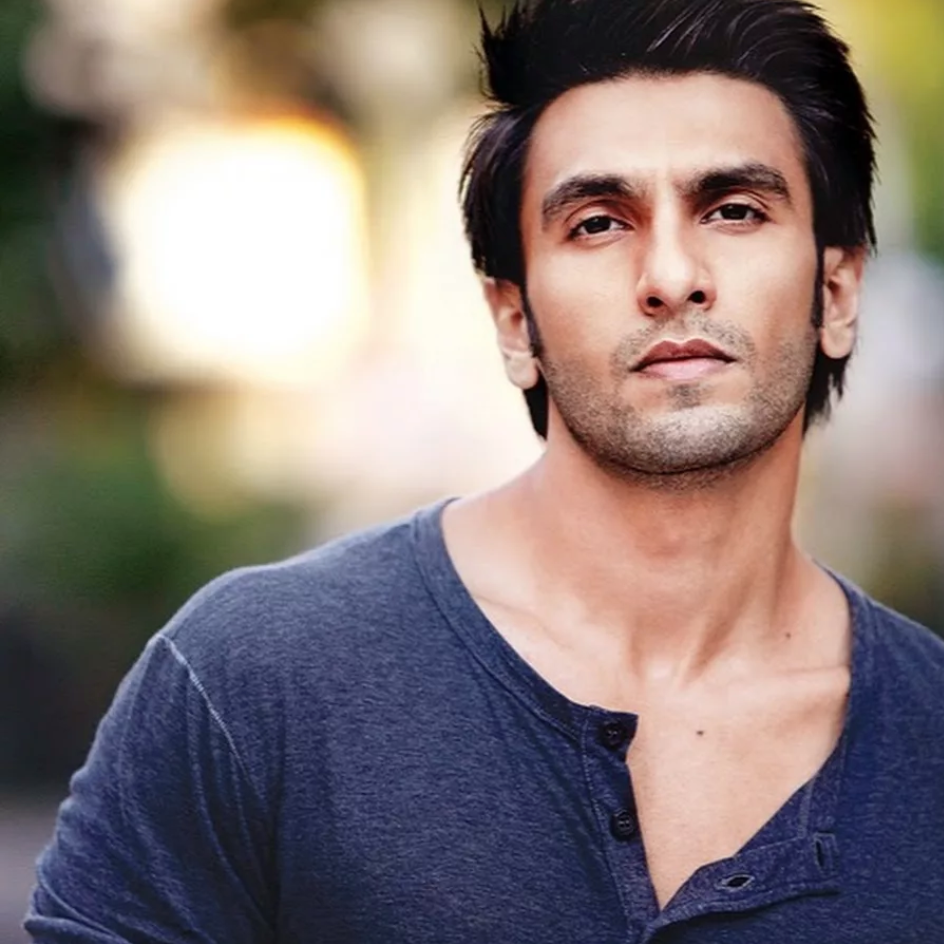 Actors meaning. Ranveer Singh. Расим ранвир. Ранвир Сингх молодой. Адитья Чопра.