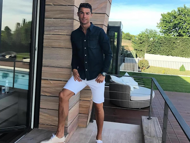 Cristiano Ronaldo staying in Kingdom Suite of plush Four Seasons hotel located i