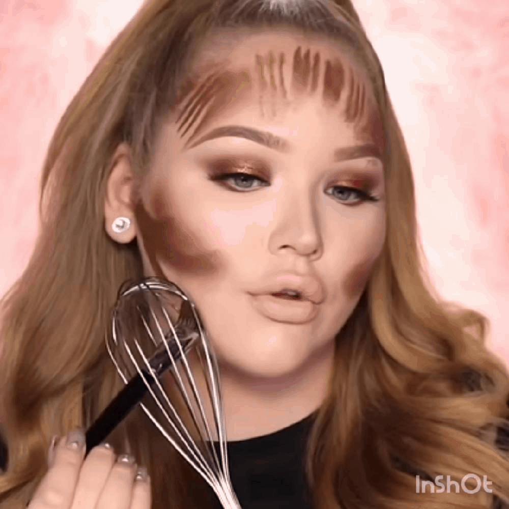 Блогер Nikkie Tutorials (13,3  млн на YouTube)