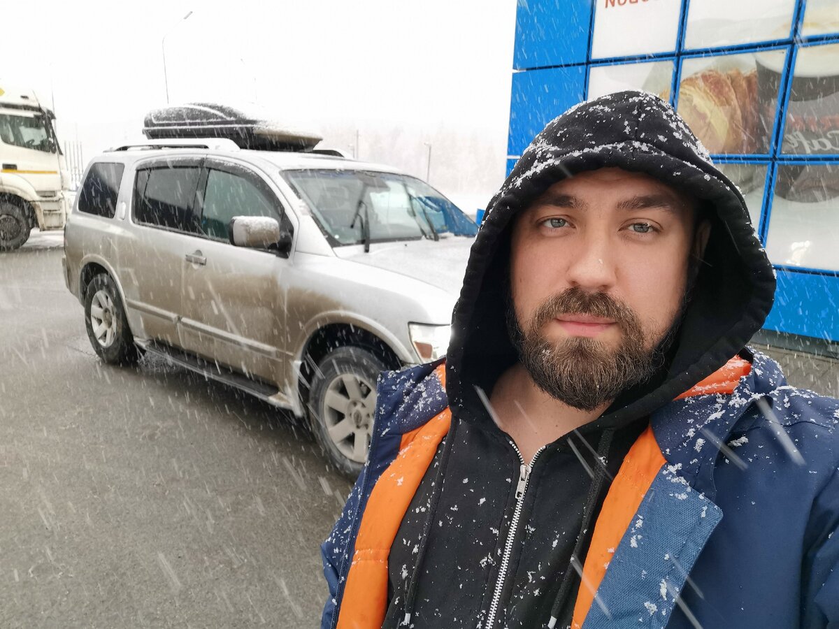 На заправке. Тот момент когда хочешь заправлять малолитражку :D