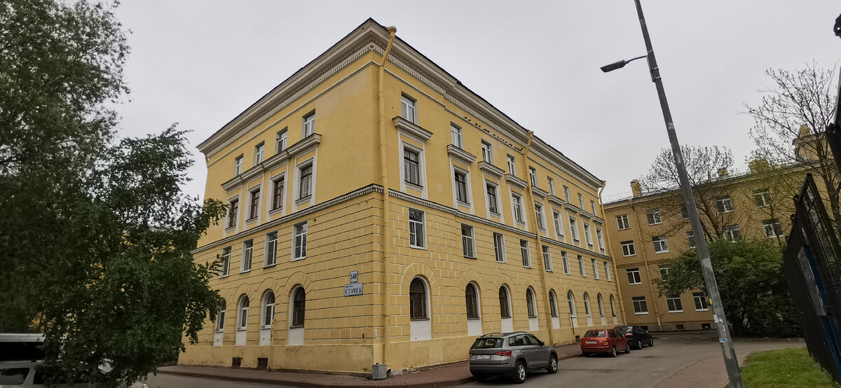 Моя сталинка по адресу пр. Стачек, 148.