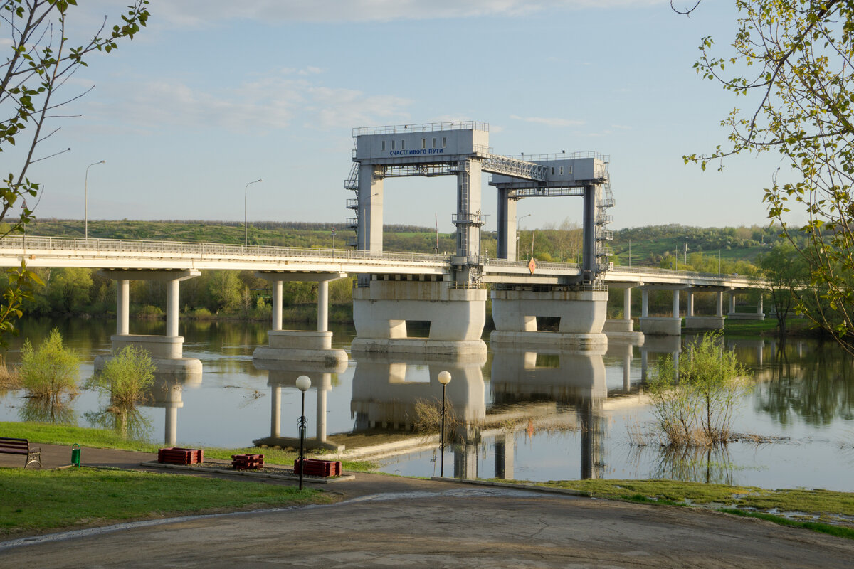Разводной мост через Дон в станице
