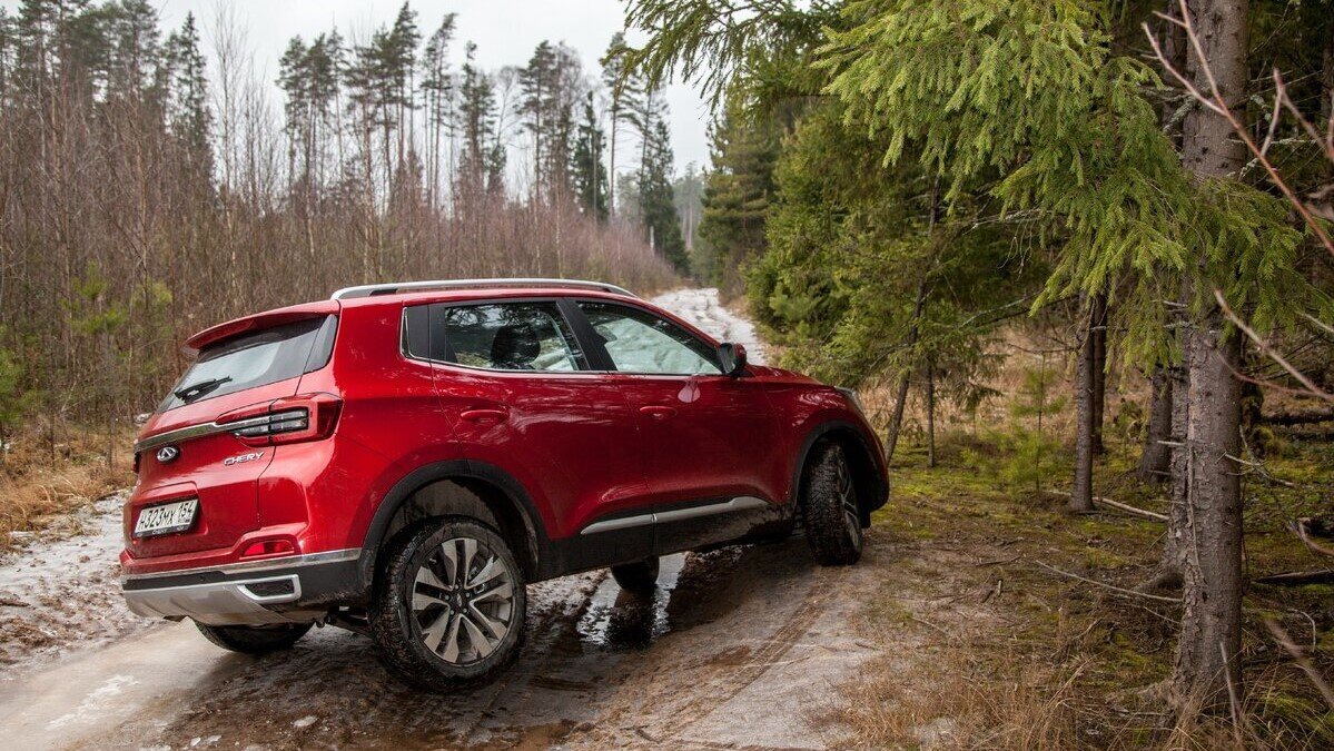 Фото на бездорожье Chery Tiggo 4 