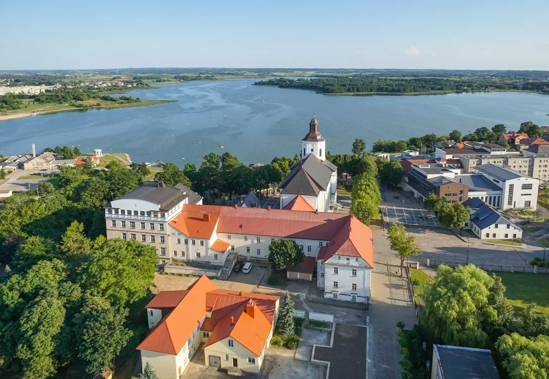 Сколько живет в литве. Тельшяй Литва. Тельшяй достопримечательности. Город Тельшяй Литва фото. Литва город Адази.