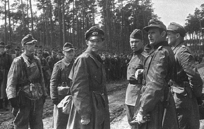 Сдавшиеся немецкие солдаты