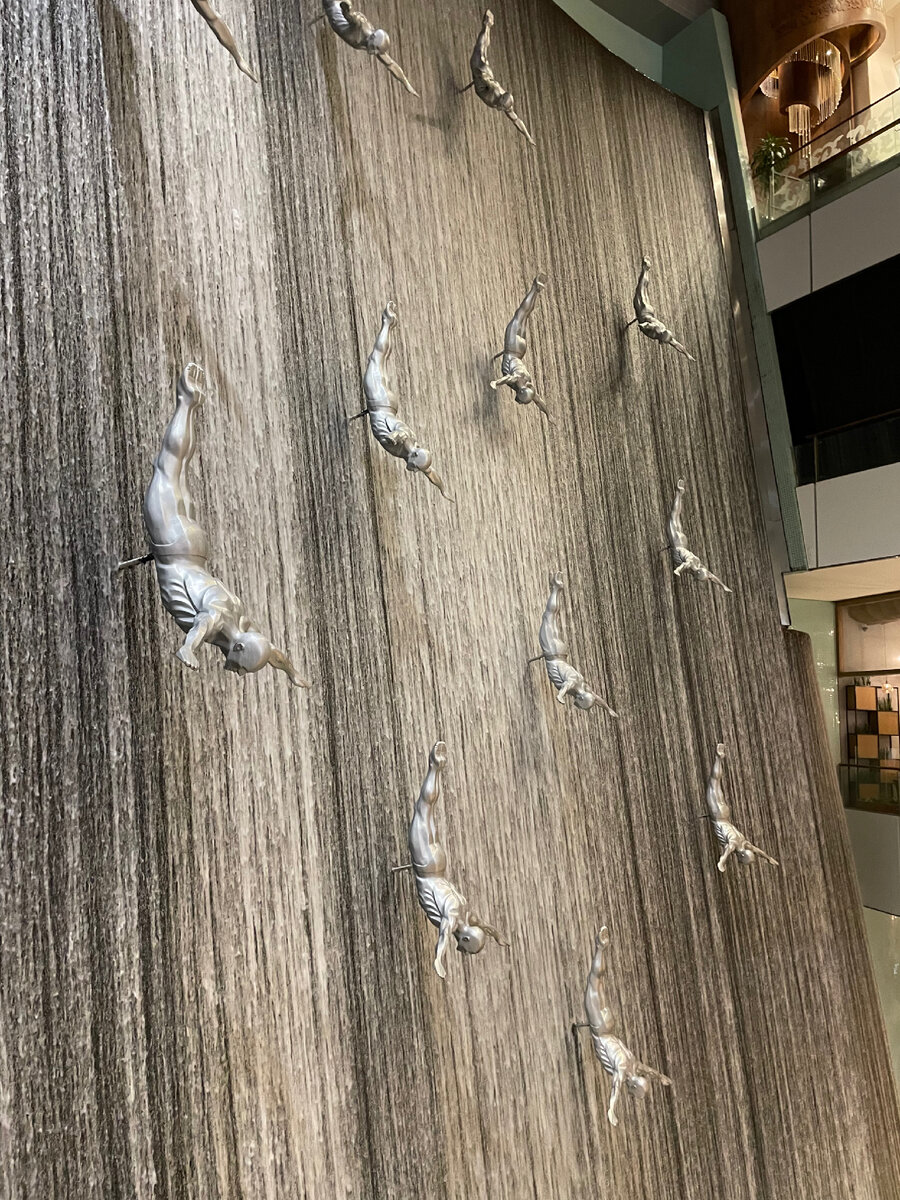 Waterfall dubai mall