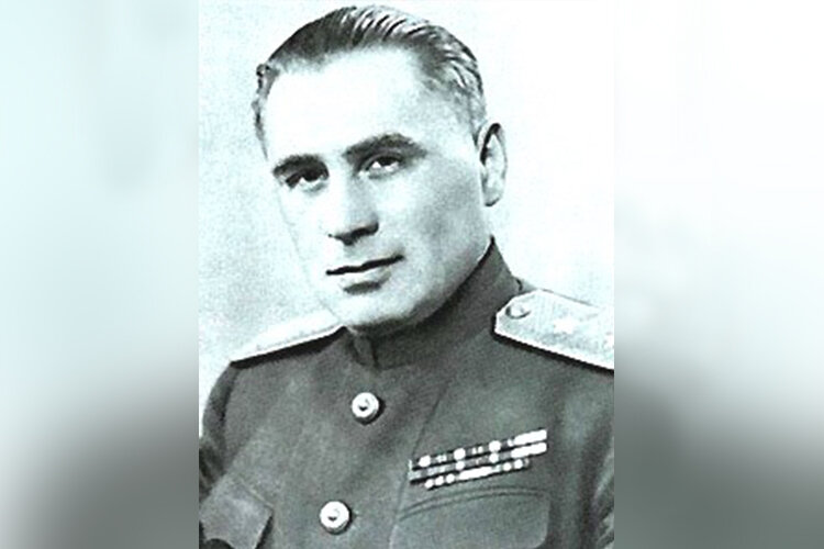 Судоплатов — порождение революции. Все эти «сталинские соколы», «железные наркомы», люди «ежовых рукавиц» — это все дети самой страшной, разрушительной и кровавой из революций. Фото: CC BY 4.0, commons.wikimedia.org