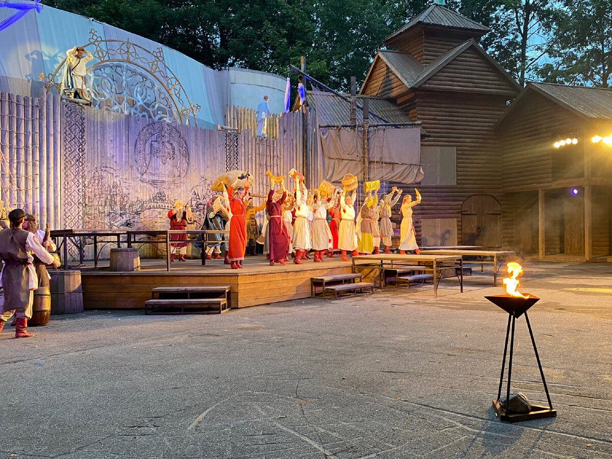 Сегодня сижу сбоку, такие и фото