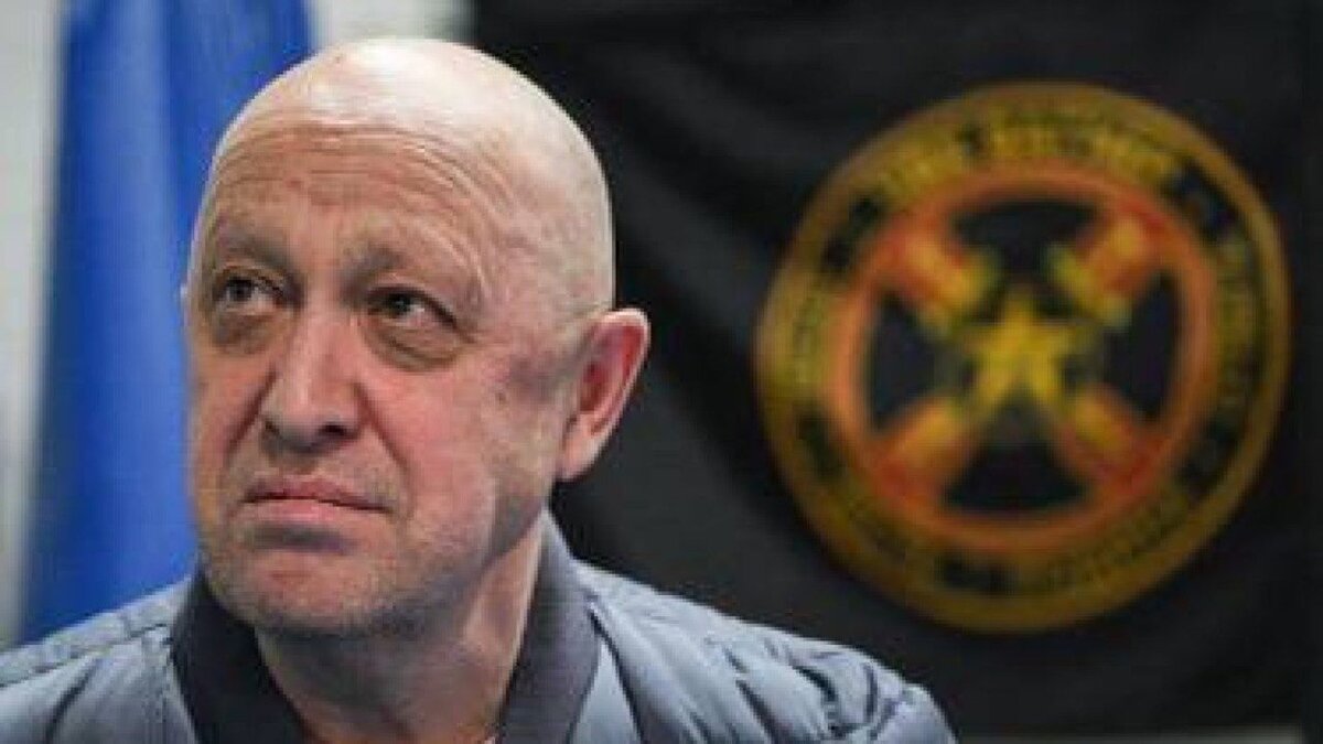     Сын погибшего владельца бизнес-империи Павел Пригожин собирается «реанимировать» издания, закрытые его отцом, а также и сохранить в рабочем состоянии другие активы, доставшиеся ему по наследству.