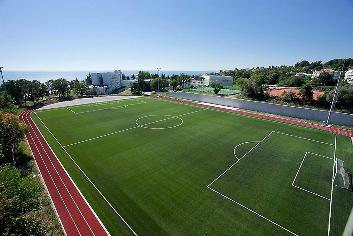 Стадион Бургас. Бургас стадион Адлер. Sport Palace (спорт Пэлєс). Футбольное поле Бургас.