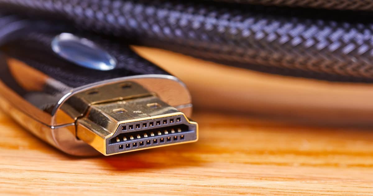 Сегодня HDMI-интерфейс имеет столько стандартов и версий, что выбрать кабель к нему может быть непросто. Вот что важно об этом знать. HDMI необходим для передачи цифрового сигнала.