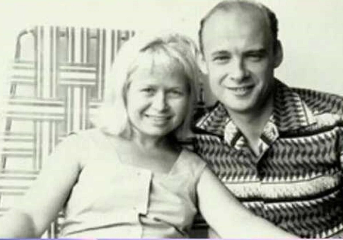 Николай Добронравов и Александра Пахмутова. Фото: стоп-кадр из видео