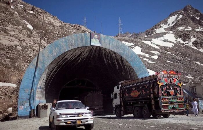 Въезд в тоннель Саланг, Афганистан/ © afghanistan.ru