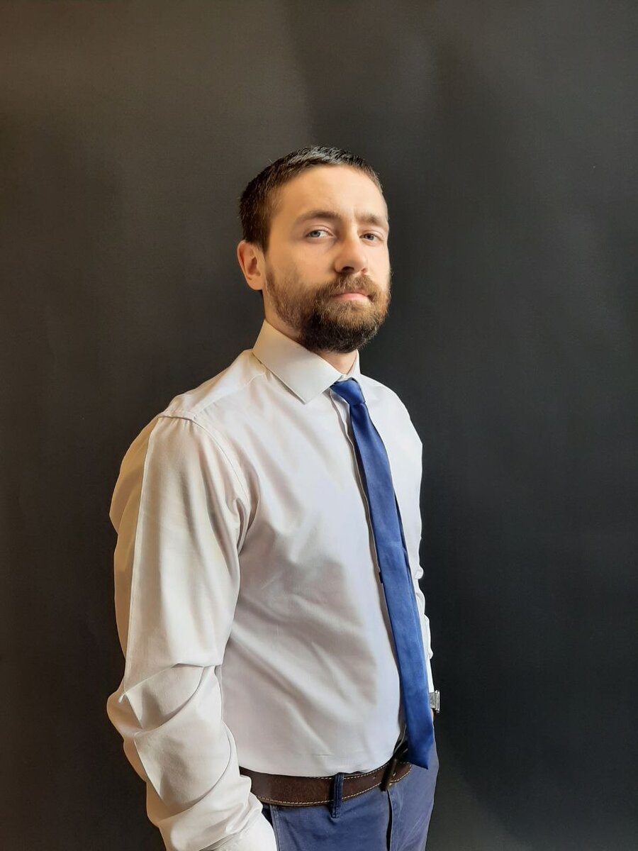 Правда я деловой и неотразимый на этом фото?😃 