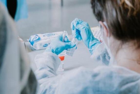    Тест на COVID-19, unsplash.com/photos/At-LUvX6Eto