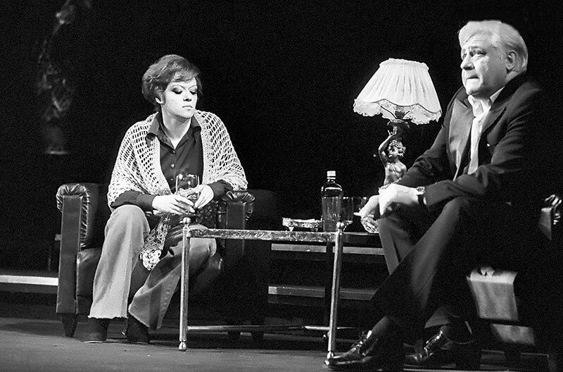 Алиса фрейндлих и владимиров фото Дочери Алисы Фрейндлих - 55 лет она была поздним ребенком, пережила развод родит