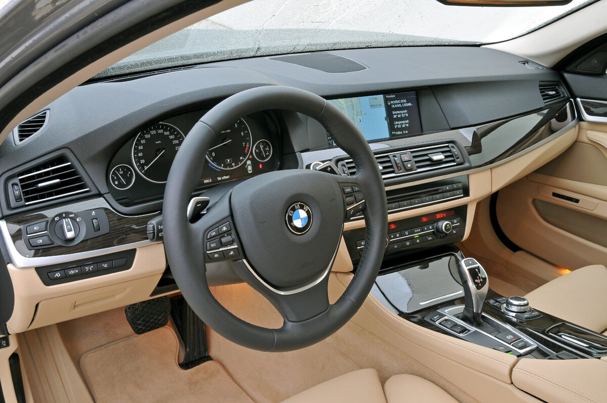 BMW 5 Series 2011