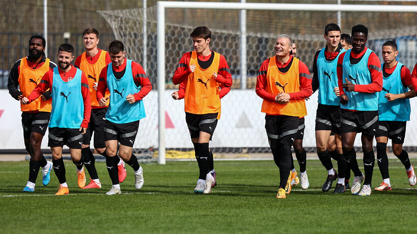    Футболисты ФК «Химки» © Пресс-служба администрации г.о. Химки