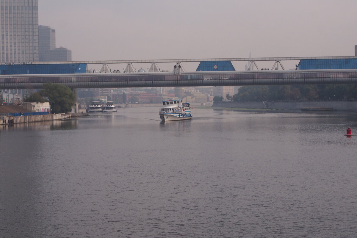 Мост "Багратион"