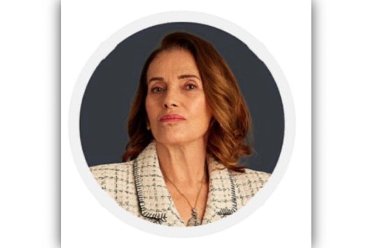 Фото с Яндекса Нур Сюрер в роли Хюля Сойкан