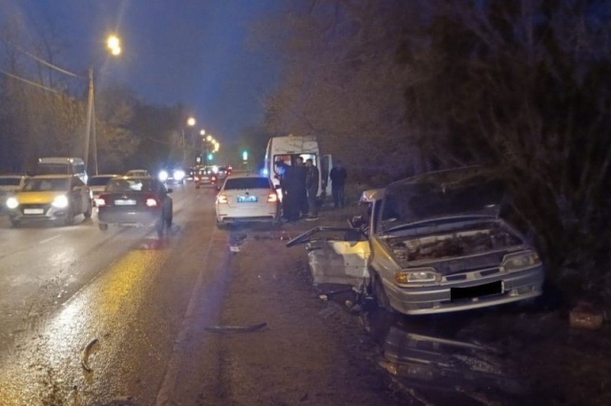 Три человека попали в больницу после массового ДТП в воронежском Шилово |  АиФ Воронеж | Дзен