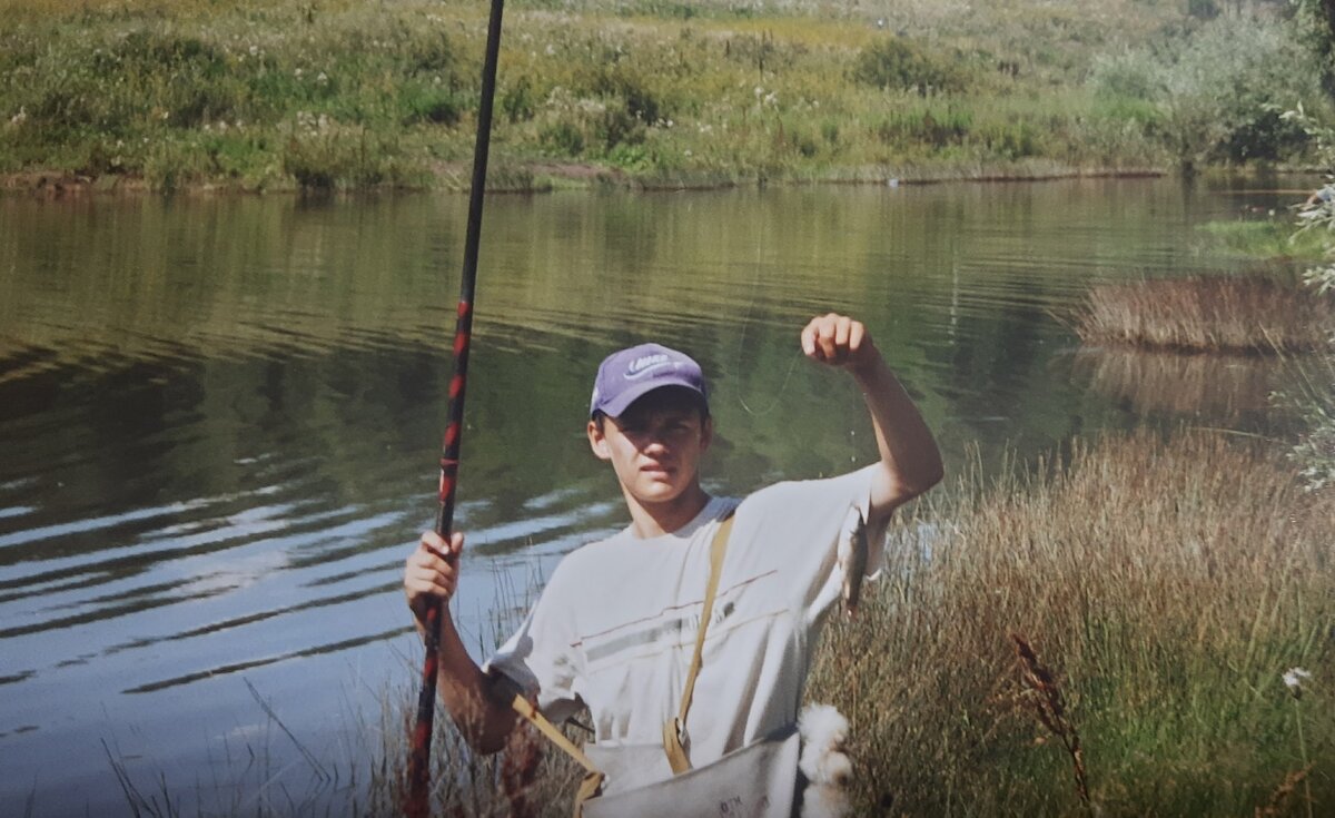 фото из детства. Дачное озеро и карась