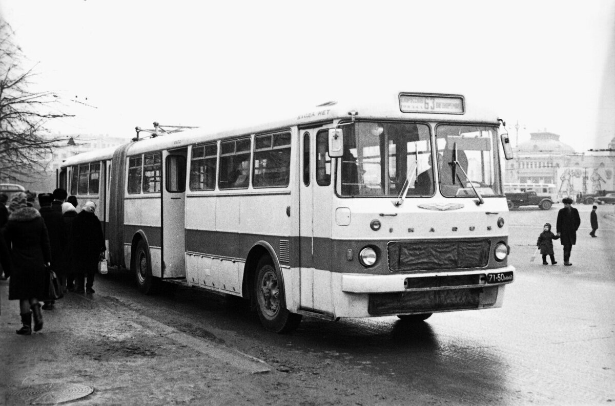 Икаруса-180