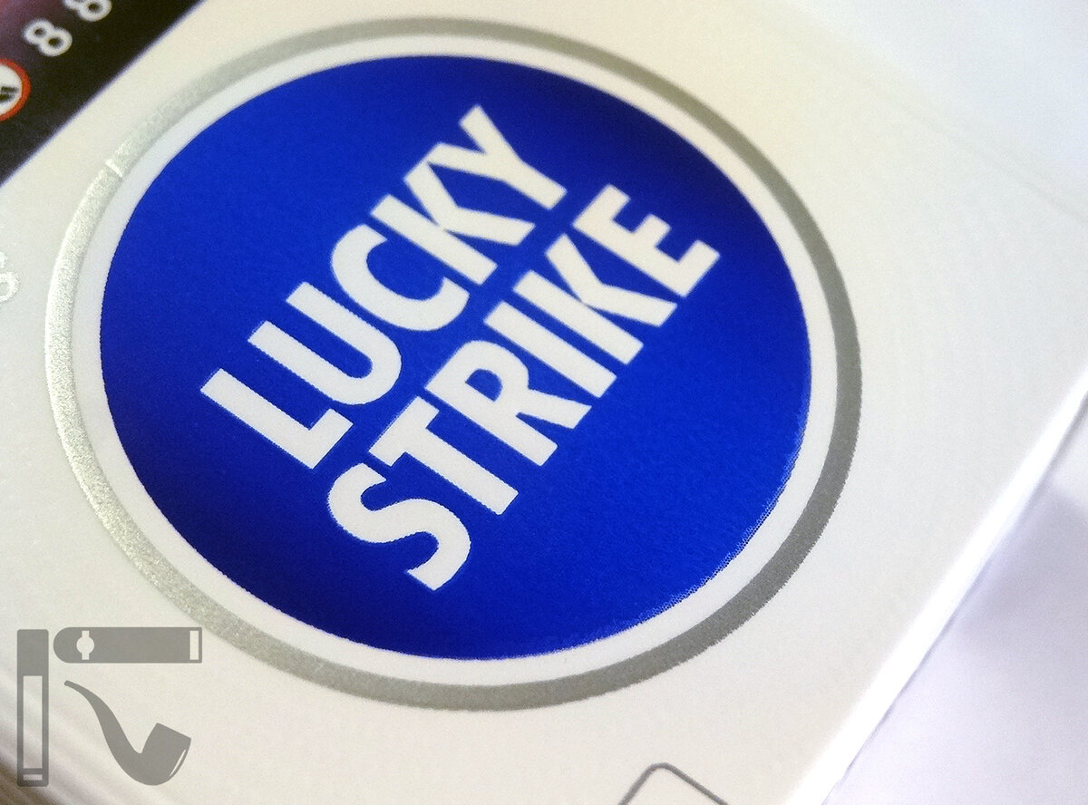 Сигареты Lucky Strike Blue. Фото: © канал "Уголок Курильщика"