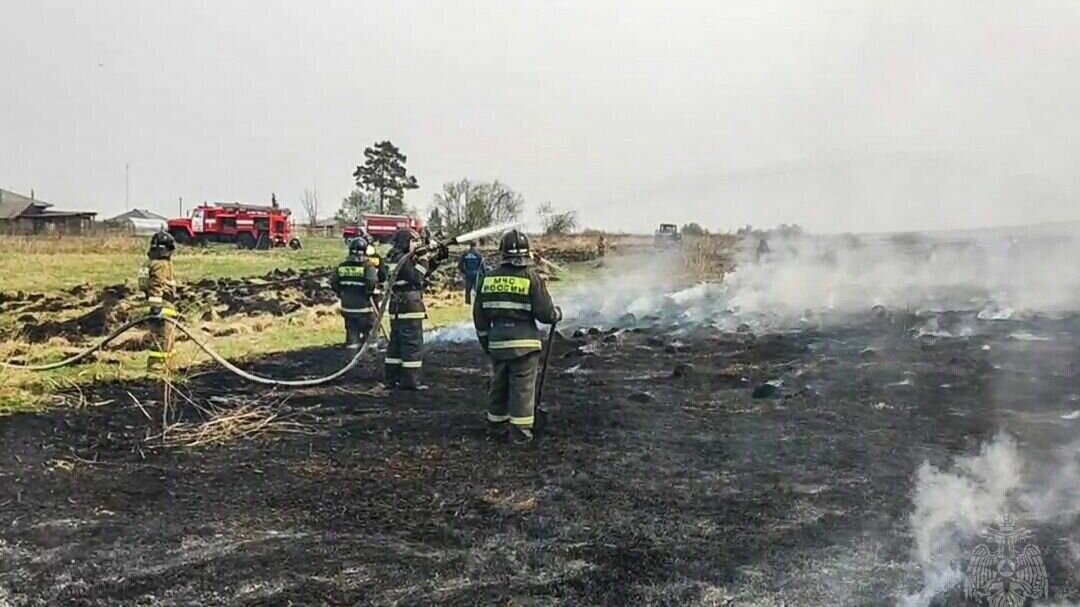 Прикамские пожарные ликвидировали пожары в Зауралье на более чем 100 ...