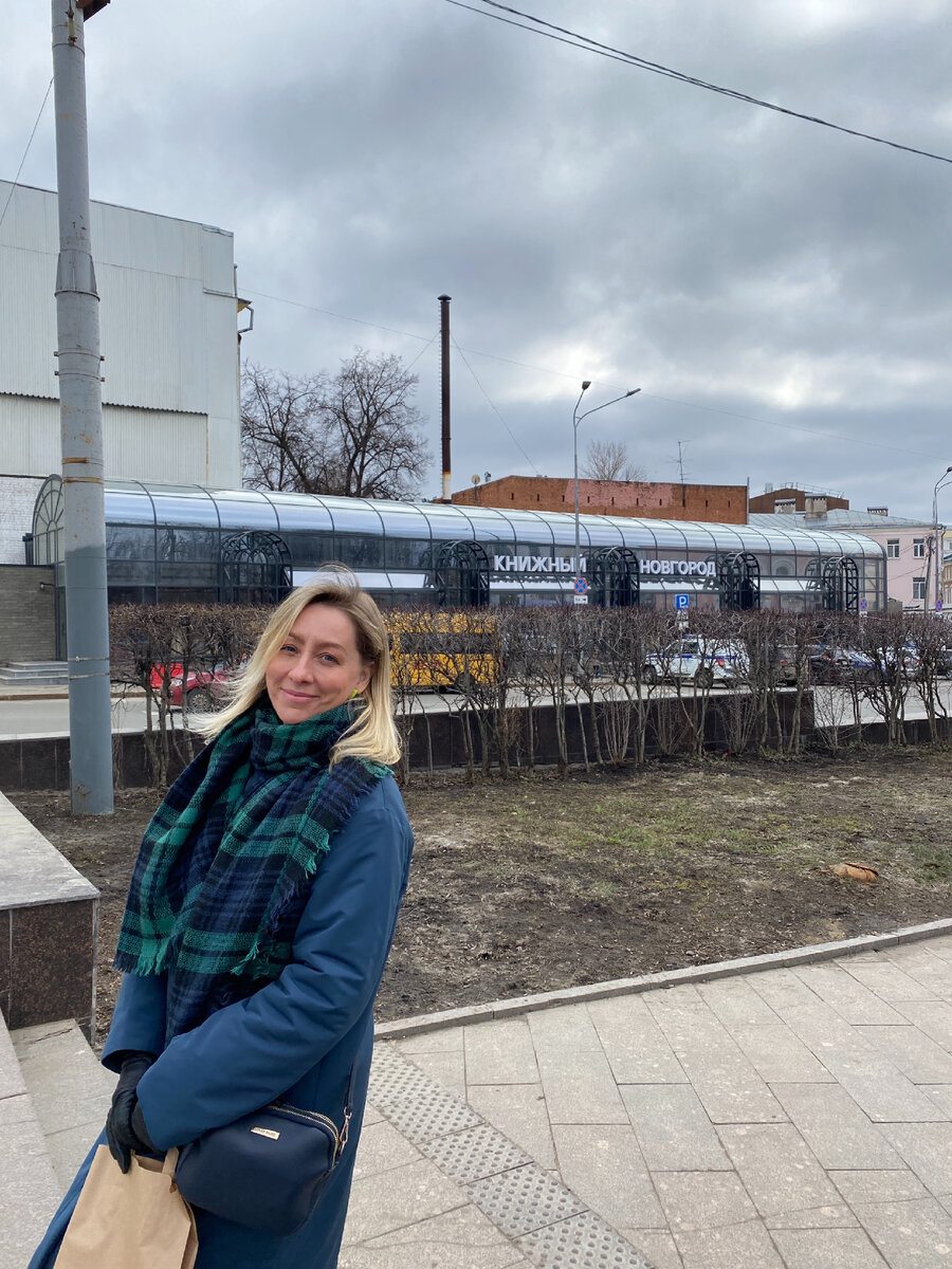 Фото автора. Недавно открывшийся «Книжный Нижний», как раз, из таких магазинов, куда просто для настроения забегаешь 